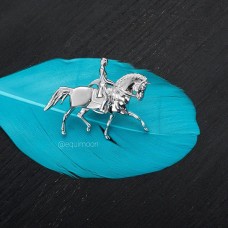 Пин Выездка/рысь со Swarovski серебро, EQUIMOON